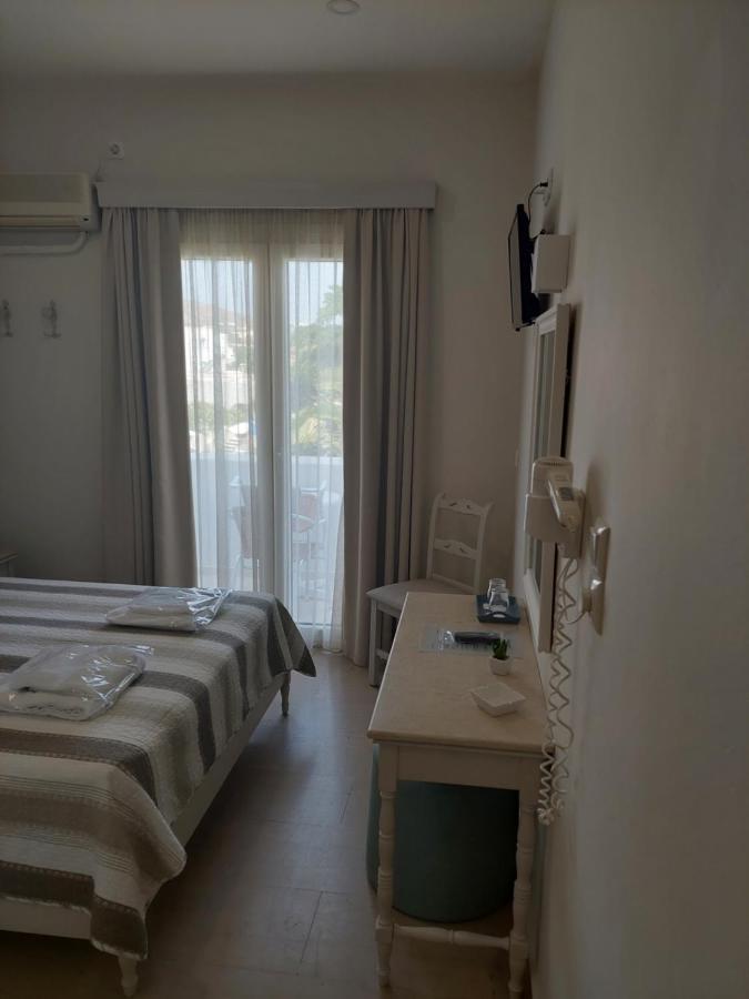 Alkyon Hotel Kamári Екстериор снимка