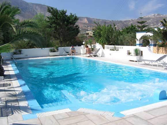Alkyon Hotel Kamári Екстериор снимка