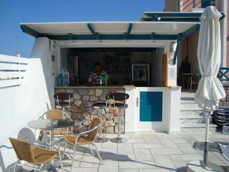 Alkyon Hotel Kamári Екстериор снимка