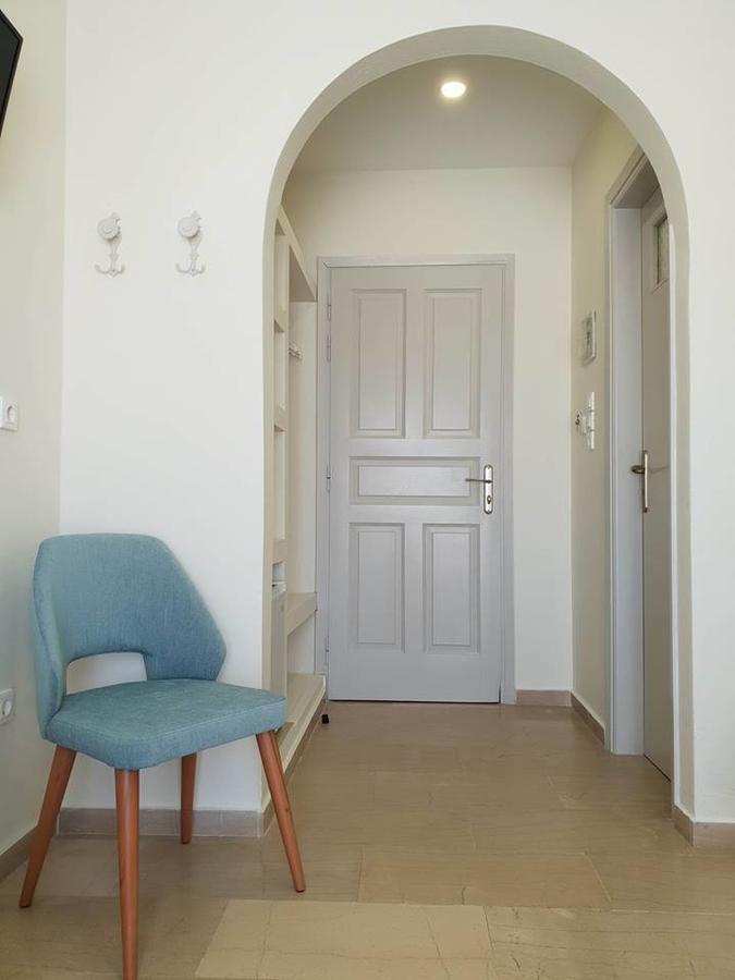 Alkyon Hotel Kamári Екстериор снимка