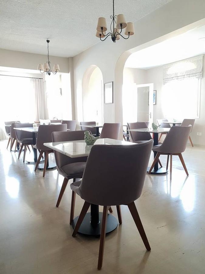 Alkyon Hotel Kamári Екстериор снимка