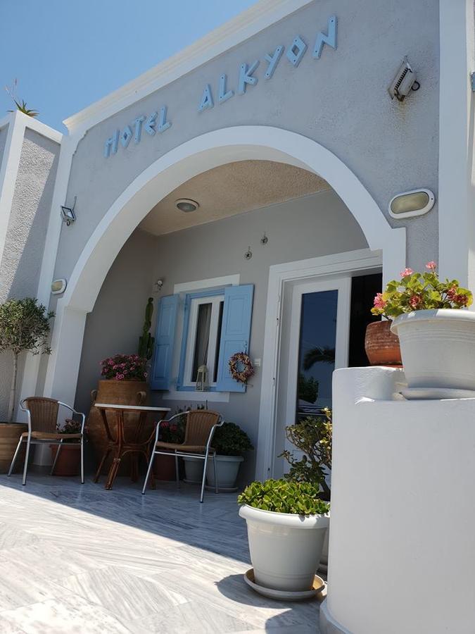Alkyon Hotel Kamári Екстериор снимка