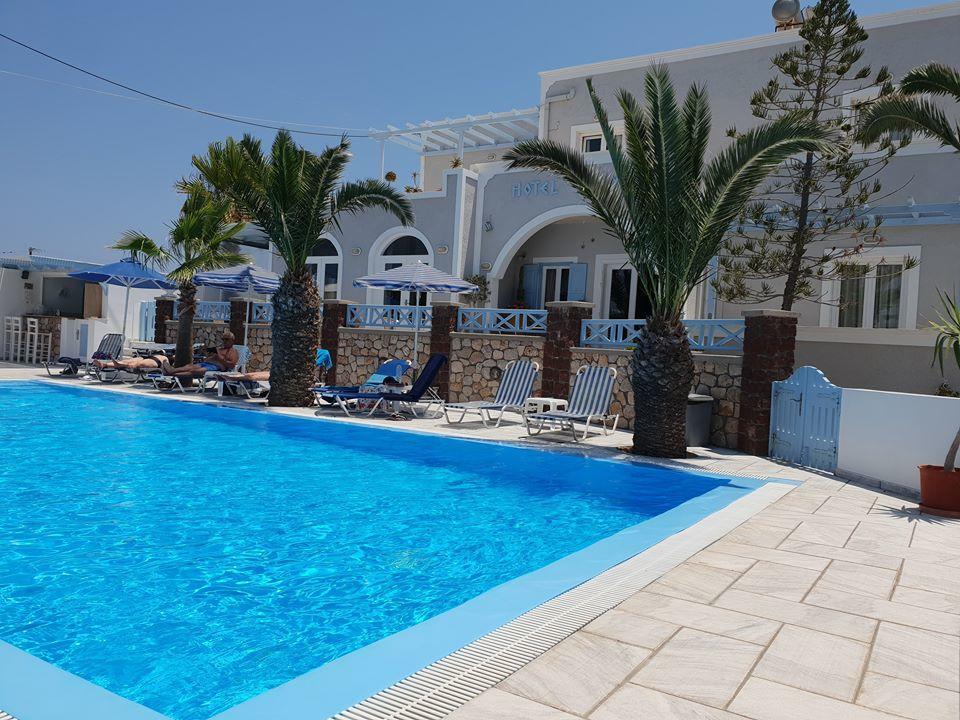 Alkyon Hotel Kamári Екстериор снимка