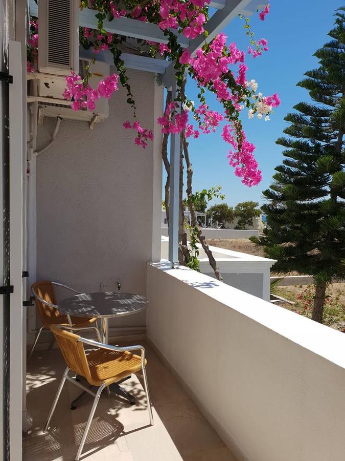 Alkyon Hotel Kamári Екстериор снимка